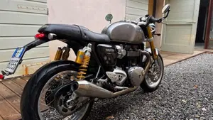Triumph Thruxton 1200 R (2016)  (7)
