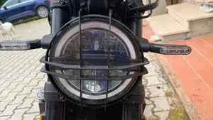 Husqvarna Svartpilen 401 (2021 - 23)  (4)