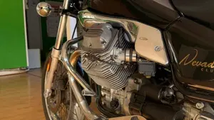 Moto Guzzi Nevada 750 Club (1998 - 01)  (3)