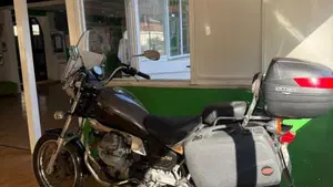 Moto Guzzi Nevada 750 Club (1998 - 01)  (4)