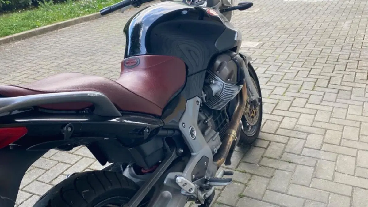 Moto Guzzi Breva V 1100 i.e.  (3)