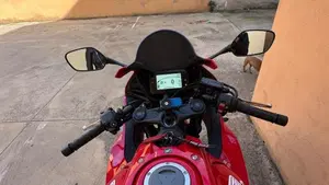 Honda CBR 650 R E-Clutch (2024 - 26)  (2)