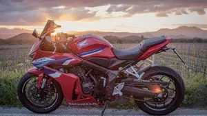 Honda CBR 650 R E-Clutch (2024 - 26)  (7)
