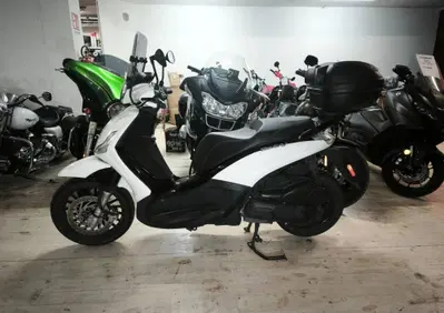 Piaggio Beverly 300 i.e. ABS-ASR (2016 - 20) - Annuncio 10001982