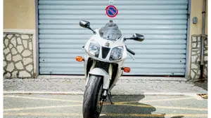 Honda VTR 1000 SP-1 (2000 - 01)  (3)