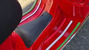 Vespa GTS 300 Super (2023 - 24)  (7)