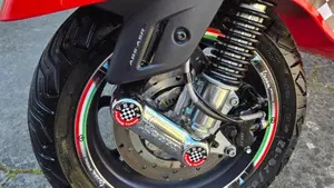 Vespa GTS 300 Super (2023 - 24)  (10)