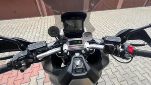Honda X-ADV 750 (2018 - 20)  (2)