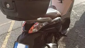 Piaggio Beverly 350 ABS (2016 - 20)  (8)