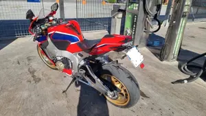 Honda CBR 1000 RR Fireblade SP (2017 - 19)  (11)
