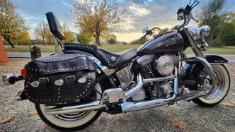Harley-Davidson Heritage Softail Classic epoca