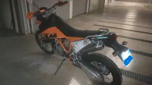 KTM 950 Super Enduro (2006 - 08)  (5)