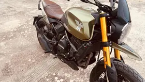 Moto Morini SEIEMMEZZO SCR (2022 - 26)  (5)