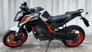 KTM 890 Duke R (2020)  (4)