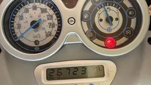 Piaggio Beverly 200 (2002 - 03)  (2)