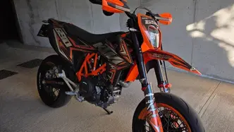 KTM 690 SMC R (2021 - 22) usata