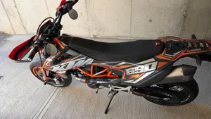 KTM 690 SMC R (2021 - 22)  (2)