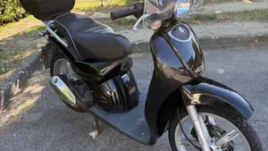 Aprilia Scarabeo 50 4t 4V (2009 - 17)  (2)