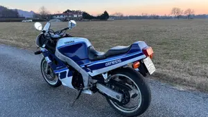 Yamaha   (3)