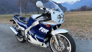 Yamaha   (7)