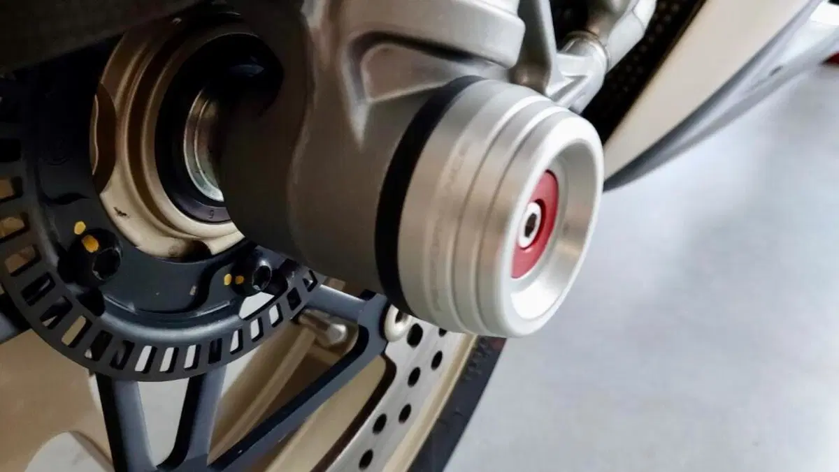 Ducati 1299 Panigale S Anniversario (2016)  (14)