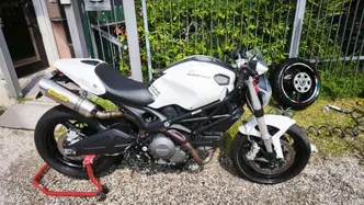 Ducati Monster 696 ABS (2009 - 14) usata