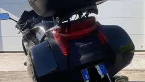 Honda Deauville 700 ABS  (3)