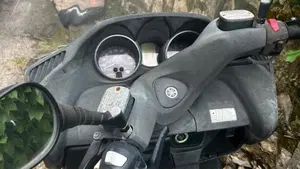 Yamaha Majesty 400 (2004 - 08)  (3)