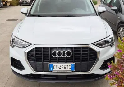 Audi Q3 35 2.0 tdi Business Advanced s-tronic (2)