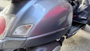 Vespa Granturismo 200 L  (3)