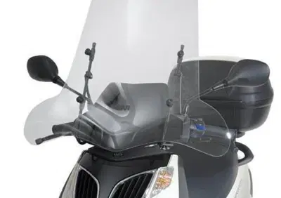 Parabrezza specifico trasparente givi 105a 66 x 67 - Annuncio 8823106
