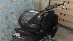 Suzuki GSR 600 (2006 - 11)  (7)