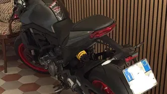 Ducati Monster 937 (2021 - 25) usata