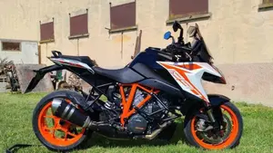 KTM 1290 Super Duke GT (2019 - 20)  (5)