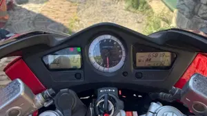 Honda VFR 800 (2002 - 05)  (5)