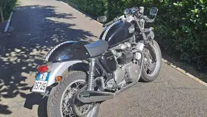 Triumph Thruxton 900 (2004 - 15)  (6)