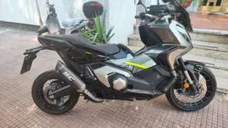 Honda X-ADV 750 DCT Travel (2021 - 24) usata