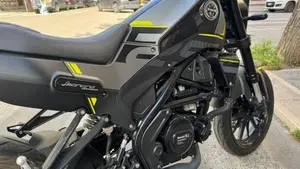 Benelli Leoncino 250 (2021 - 25)  (4)