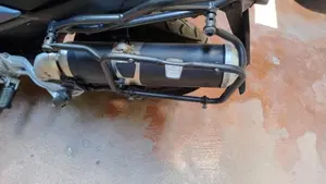 Moto Guzzi V85 TT (2019 - 20)  (2)