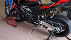 Aprilia Tuono V4 (2025 - 26)  (2)
