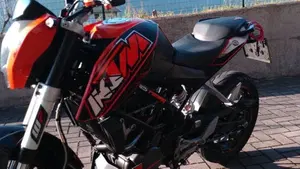 KTM 125 Duke  (4)