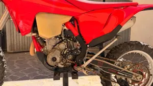 GASGAS EC 250 F (2023)  (3)