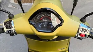 Vespa GTS 300 Super Sport (2023 - 24)  (8)