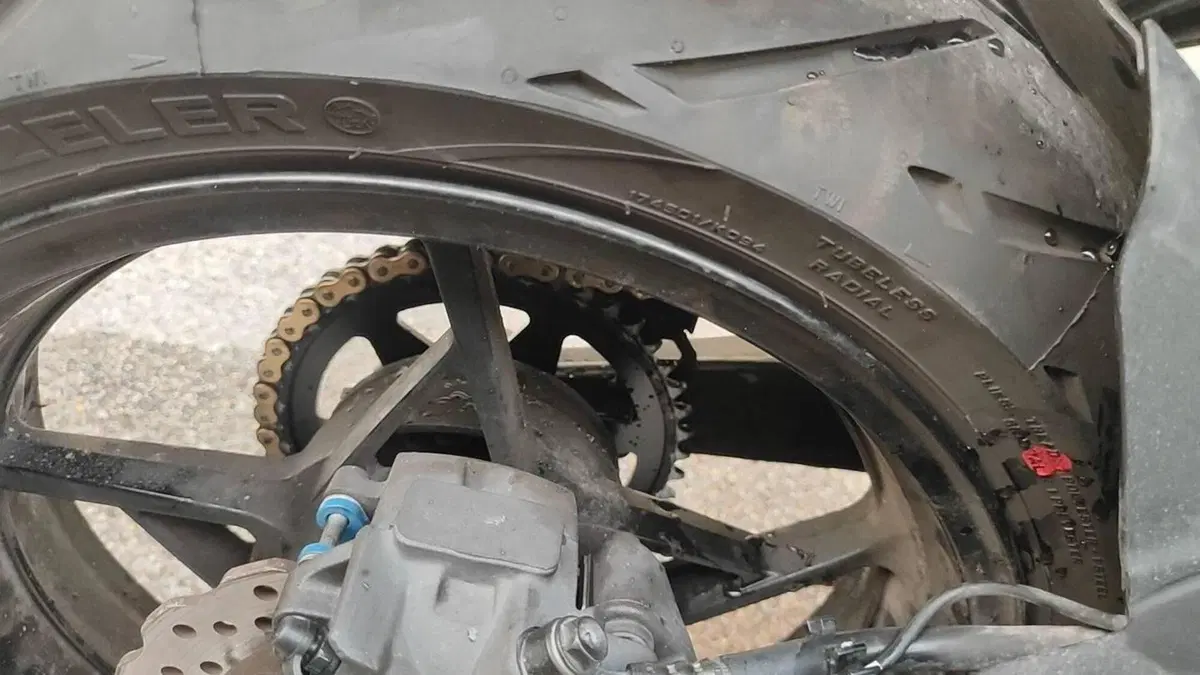 Kawasaki Z 650 Sport (2021 - 24)  (2)