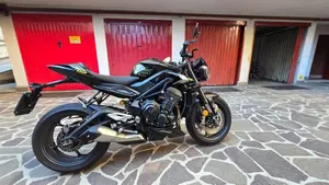 Triumph Street Triple 765 RS (2023 - 26)  (3)