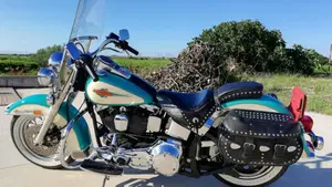 Harley-Davidson   (2)