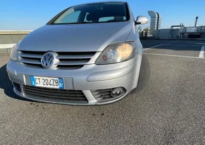 Volkswagen Golf Plus 1.6 16V FSI Comfortline (3)