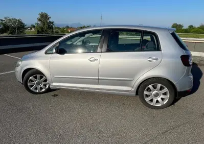 Volkswagen Golf Plus 1.6 16V FSI Comfortline (4)
