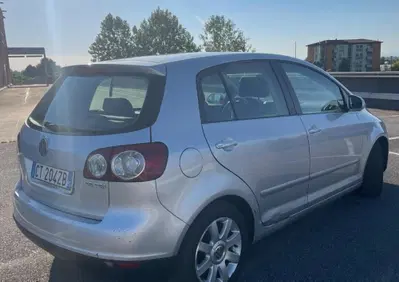 Volkswagen Golf Plus 1.6 16V FSI Comfortline (5)