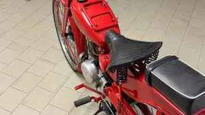 Moto Guzzi   (9)